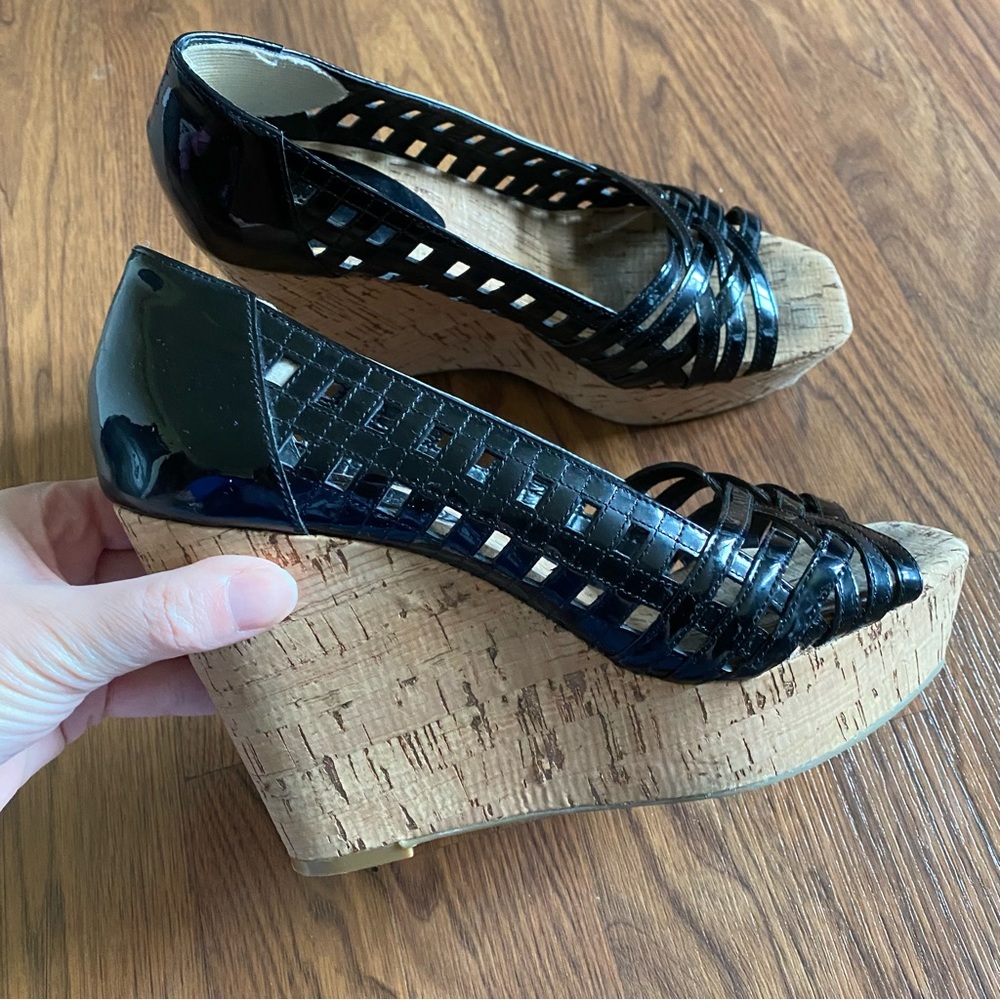 Jessica Simpson size 8 wedges - Picture 3 of 10